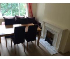 2 Bedroom House - Winchmore Hill