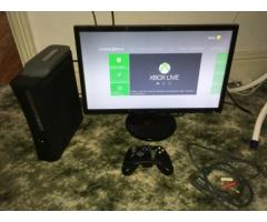 Sprzedam Xbox 360  + pad + monitor Full HD + 2 gry - Grafika 1/3