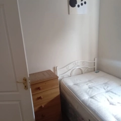 Mniejszy pokój LE39AS