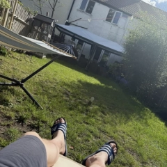 Bardzo duża dwójka dla jednej osoby ;)