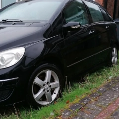 Mercedes Benz AMAZINGG BARGAI